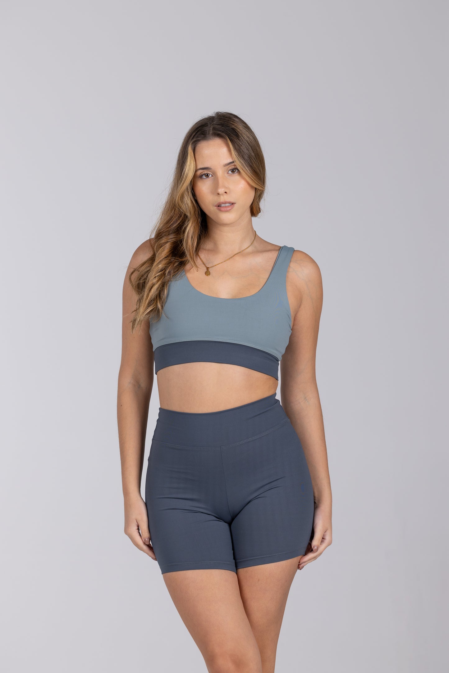 The Essence Top